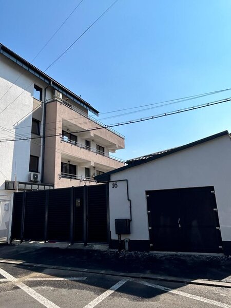 Bucur Obor, Str Litovoi